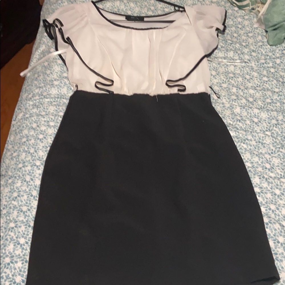 BCX White and Black Dress